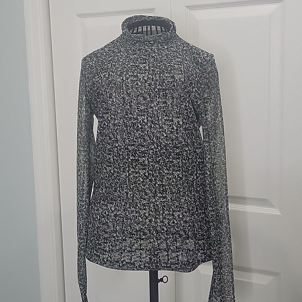 Anthropologie Sheer Printed Turtleneck Pullover. SIZE XS